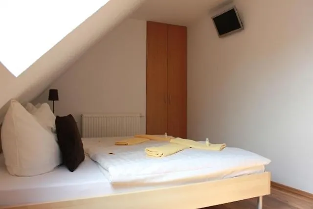 ホテル Lindenhof 3*